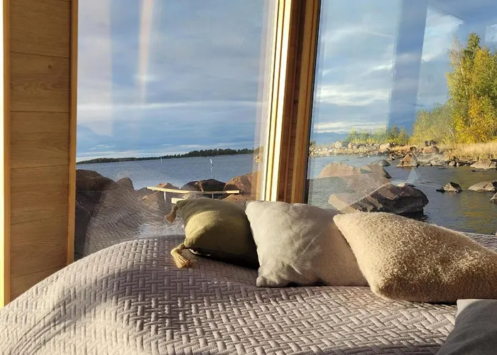 ספינת מלון Moekkilautta *